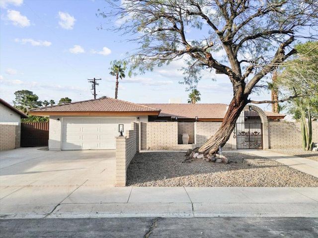 3190 E Vincentia Road, Palm Springs, CA 92262