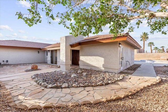 3190 E Vincentia Road, Palm Springs, CA 92262