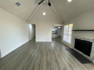 1607 Crescent Lane, Duncanville, TX 75137