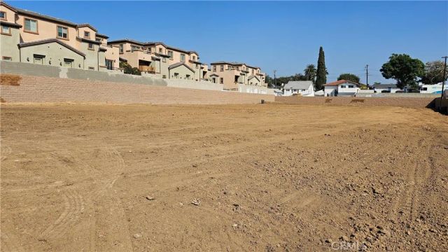 320 -330 Monte Vista, La Habra, CA 90631