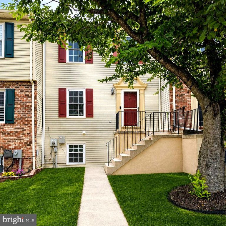 11207 CRISTINS CIR, Hagerstown, MD 21742