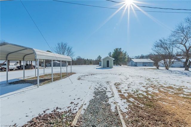 149 Old Mill Farm Road, Lexington, NC 27295