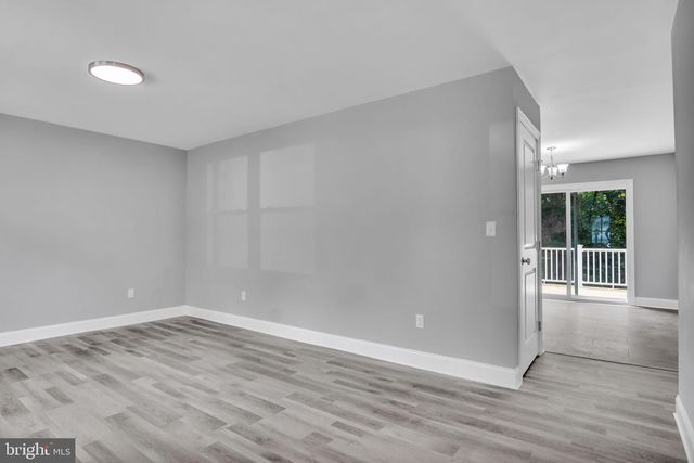 519 LAVINA DR, Mechanicsburg, PA 17055