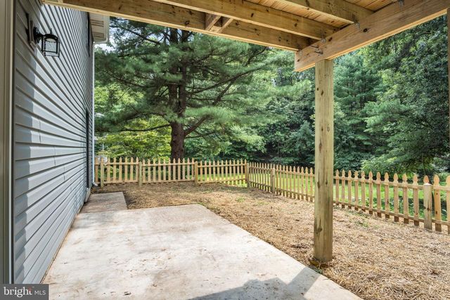 519 LAVINA DR, Mechanicsburg, PA 17055