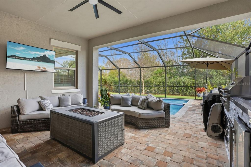 Image 25 of property listing at 13085 BROMBOROUGH DRIVE, Orlando, FL 32832