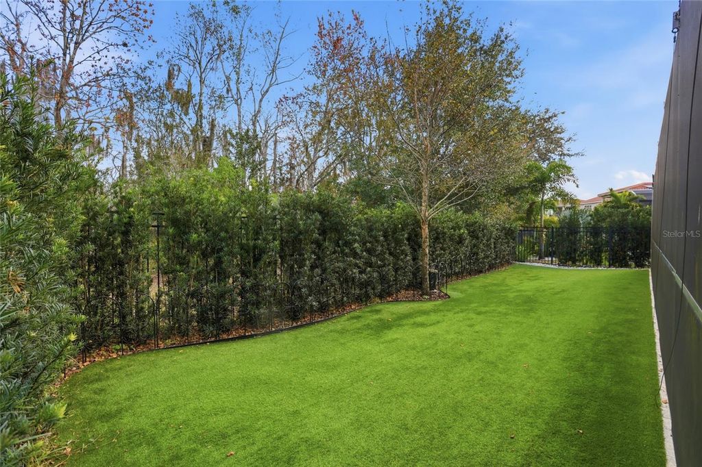 Image 41 of property listing at 13085 BROMBOROUGH DRIVE, Orlando, FL 32832