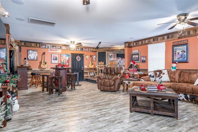 13532 Lacresta Drive, Piedmont, OK 73078