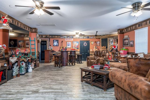 13532 Lacresta Drive, Piedmont, OK 73078