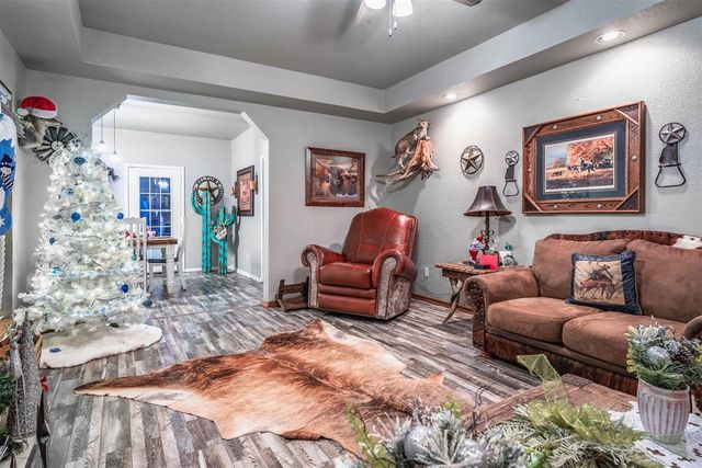 13532 Lacresta Drive, Piedmont, OK 73078