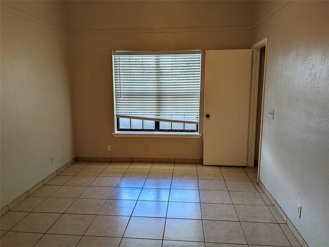 11130 Stratford Drive 408, Oklahoma City, OK 73120