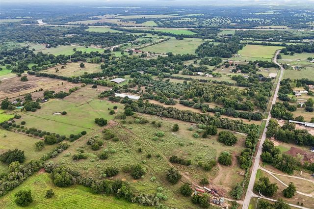 1712 Peach Ridge Road, Brookshire, TX 77423