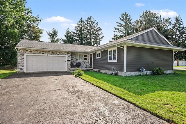 8 Hillview Drive, Irondequoit, NY 14622