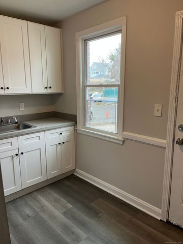 930 William Street APT A, Bridgeport, CT 06608