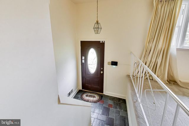 6720 BRIARCLIFF DR, Clinton, MD 20735
