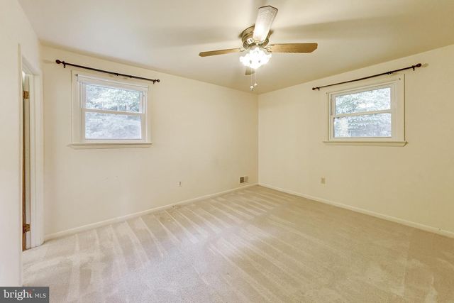 6720 BRIARCLIFF DR, Clinton, MD 20735