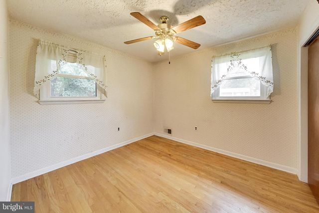 6720 BRIARCLIFF DR, Clinton, MD 20735
