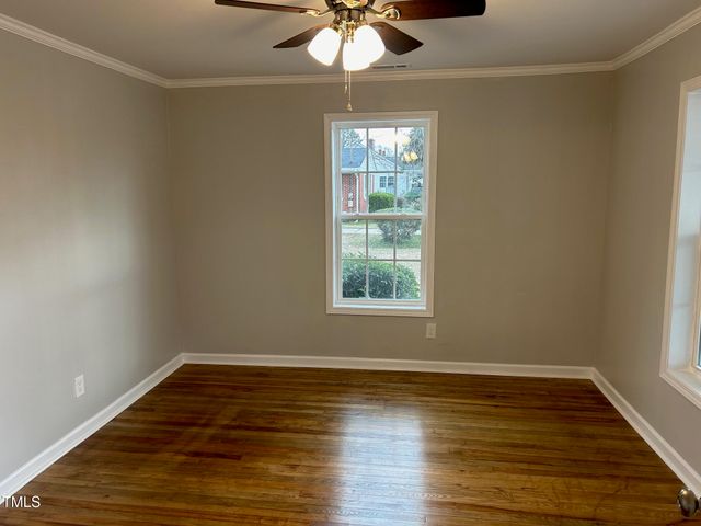 538 Mckoy Street, Clinton, NC 28328