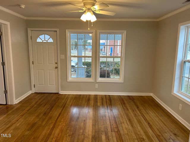 538 Mckoy Street, Clinton, NC 28328