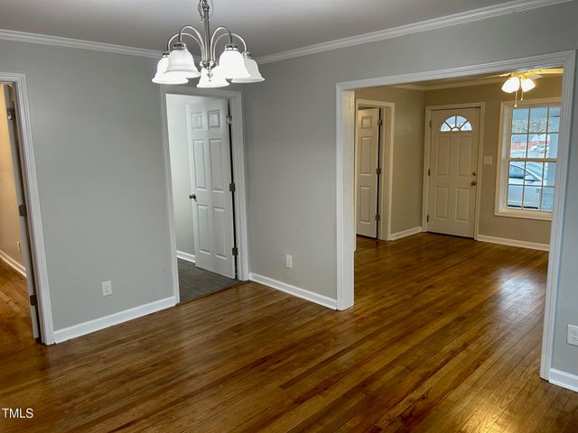 538 Mckoy Street, Clinton, NC 28328