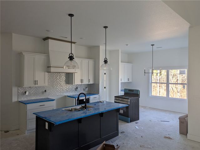 32 Luncarty Lane, Bella Vista, AR 72715