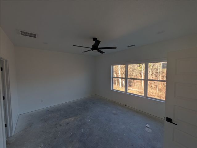 32 Luncarty Lane, Bella Vista, AR 72715