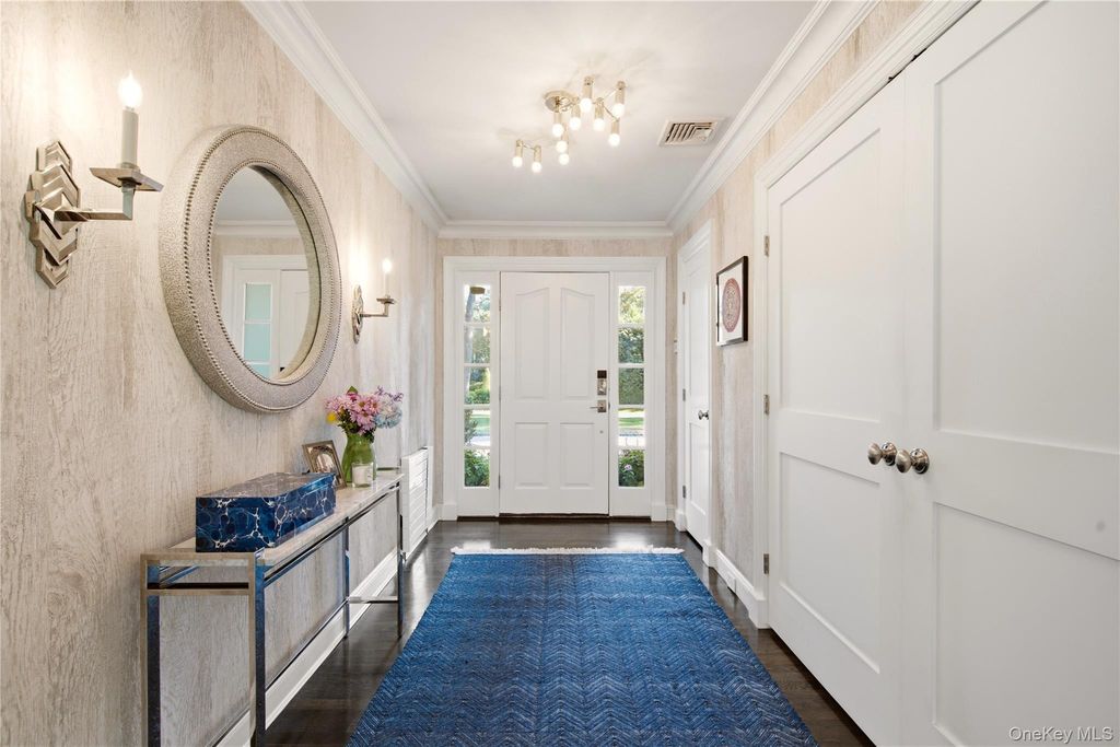 2 Meadow Road, Old Westbury, NY 11568 — photo 4