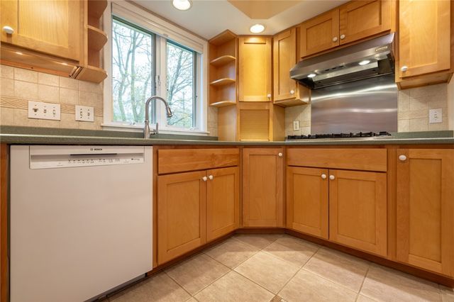 74 Harper Drive, Pittsford, NY 14534