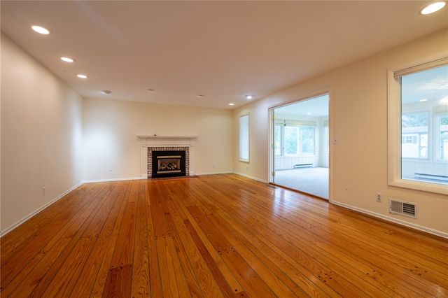 74 Harper Drive, Pittsford, NY 14534