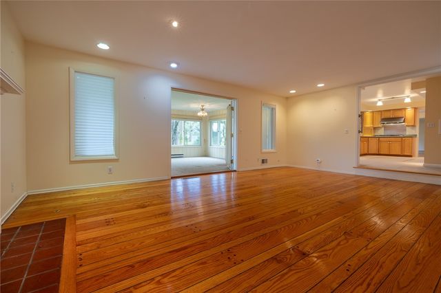 74 Harper Drive, Pittsford, NY 14534