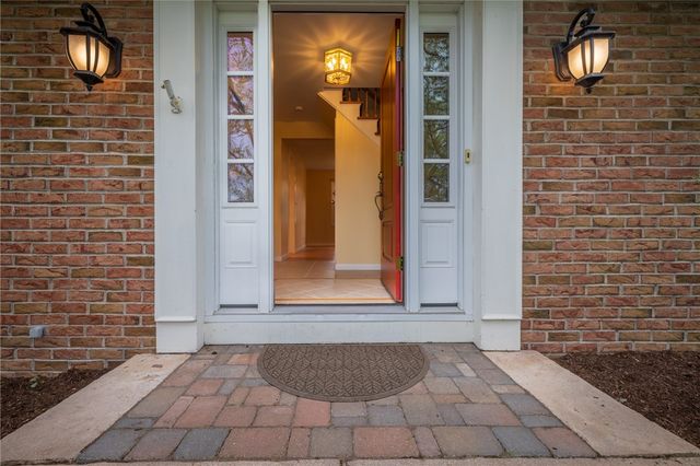 74 Harper Drive, Pittsford, NY 14534