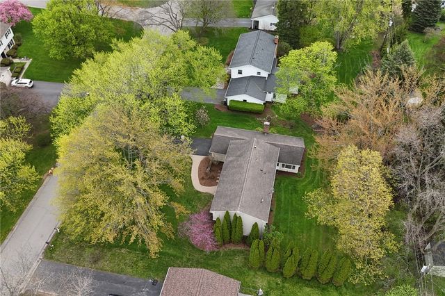 74 Harper Drive, Pittsford, NY 14534