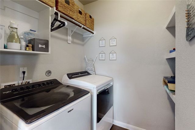 4717 Los Pines Way, Bryan, TX 77807