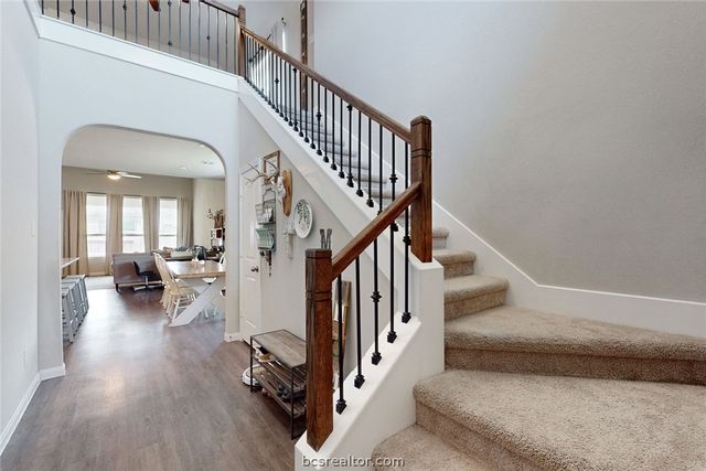 4717 Los Pines Way, Bryan, TX 77807