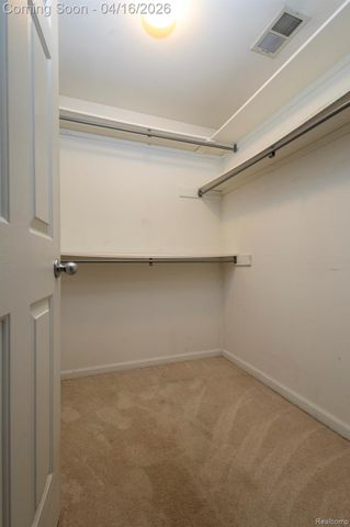 22200 Carleton Avenue, Southfield, MI 48033