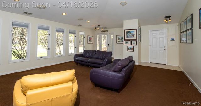 22200 Carleton Avenue, Southfield, MI 48033