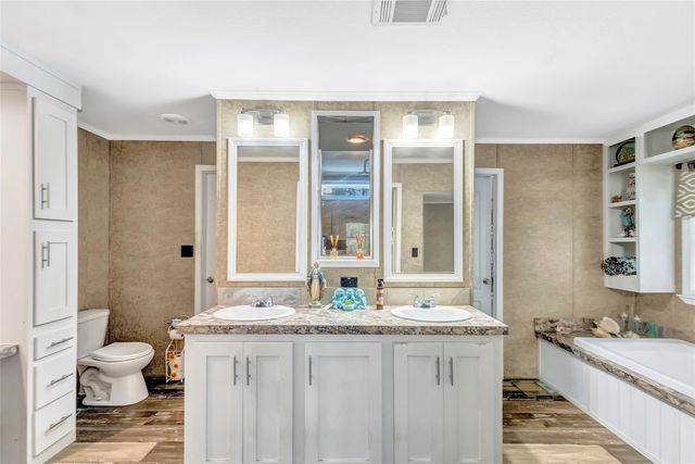 227 County Road 5033, Cleveland, TX 77327