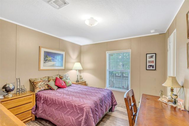 227 County Road 5033, Cleveland, TX 77327