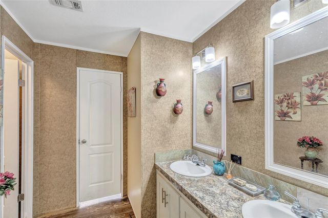 227 County Road 5033, Cleveland, TX 77327