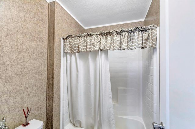 227 County Road 5033, Cleveland, TX 77327