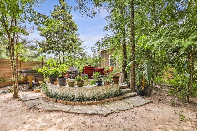 227 County Road 5033, Cleveland, TX 77327