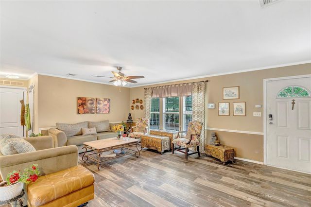 227 County Road 5033, Cleveland, TX 77327