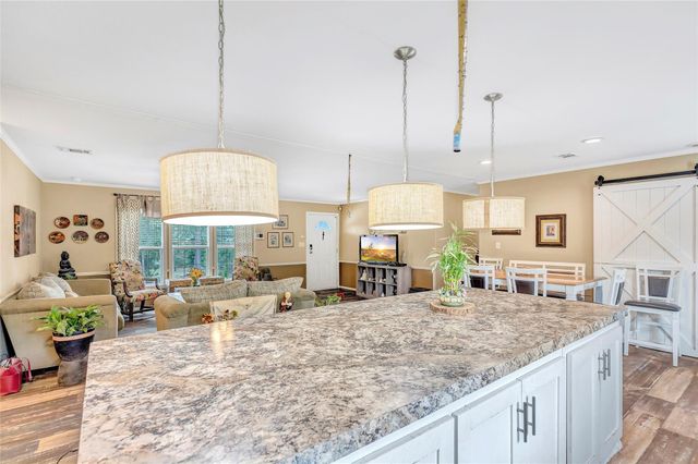 227 County Road 5033, Cleveland, TX 77327