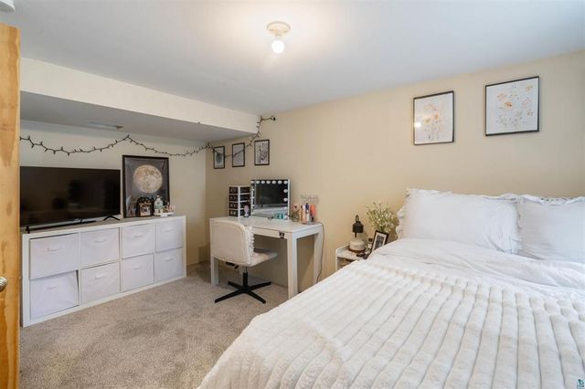 203 S 18th Avenue E, Duluth, MN 55812