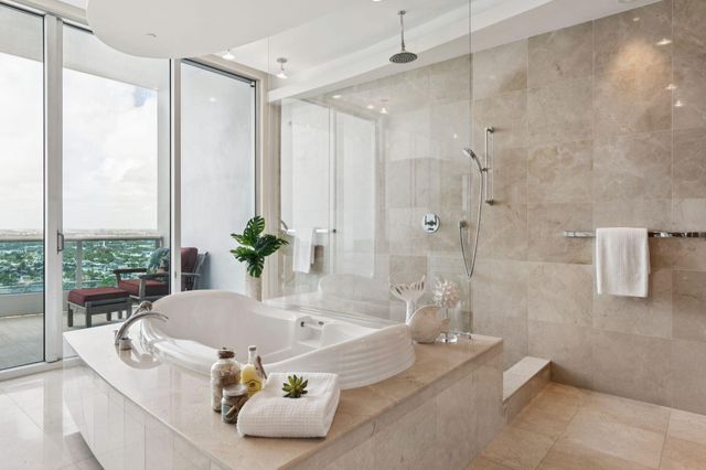 1600 S Ocean Boulevard UPH01, Lauderdale-By-The-Sea UPH01, Pompano Beach, FL 33062