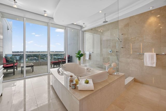 1600 S Ocean Boulevard UPH01, Lauderdale-By-The-Sea UPH01, Pompano Beach, FL 33062