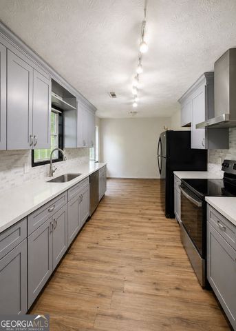 1758 Eric Circle, Lawrenceville, GA 30043