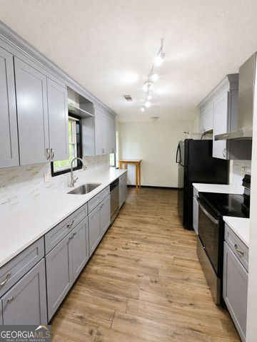 1758 Eric Circle, Lawrenceville, GA 30043