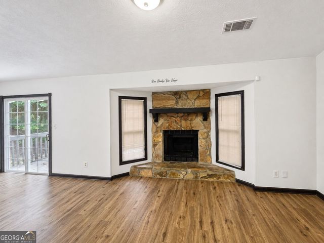 1758 Eric Circle, Lawrenceville, GA 30043
