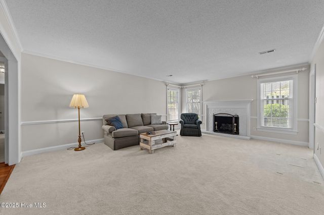 825 Westminster Lane, Kinston, NC 28501