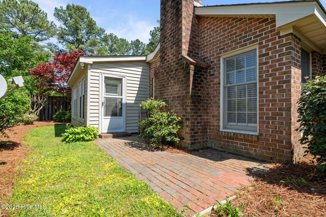 825 Westminster Lane, Kinston, NC 28501